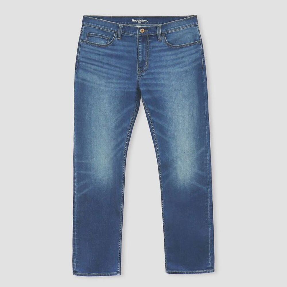 Men's Athletic Fit Jeans - Medium Wash 28x30 Relaxed Leg